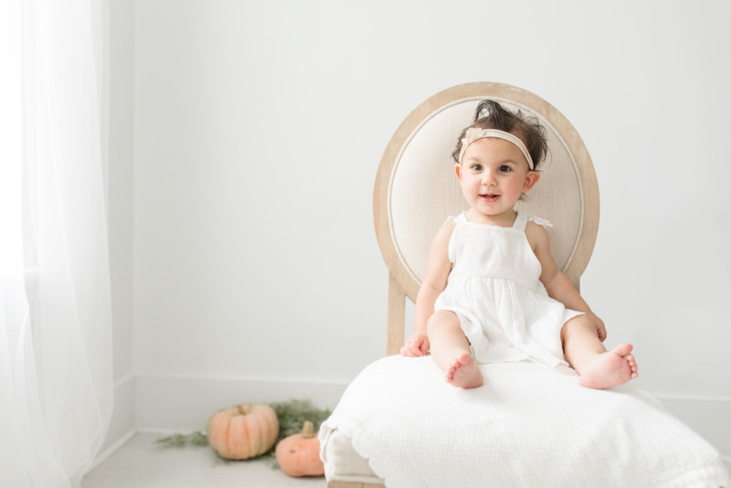 cranberry 1 year baby milestone session